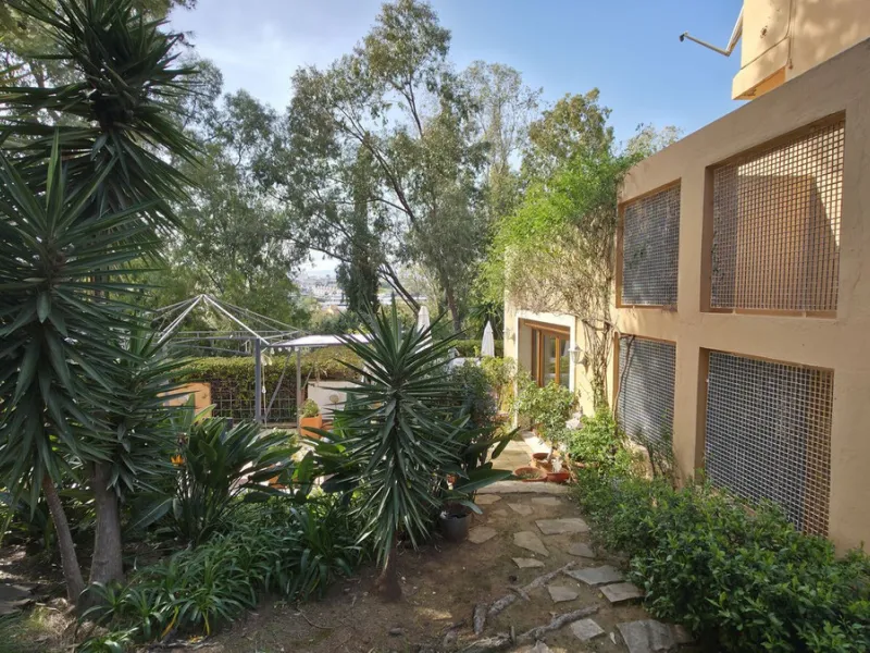 House - Detached Villa в продаже в Estepona, Málaga. В доме 6 спален и 5 ванных комнат. Площадь дома 467 м². Площадь участка 4468 м²