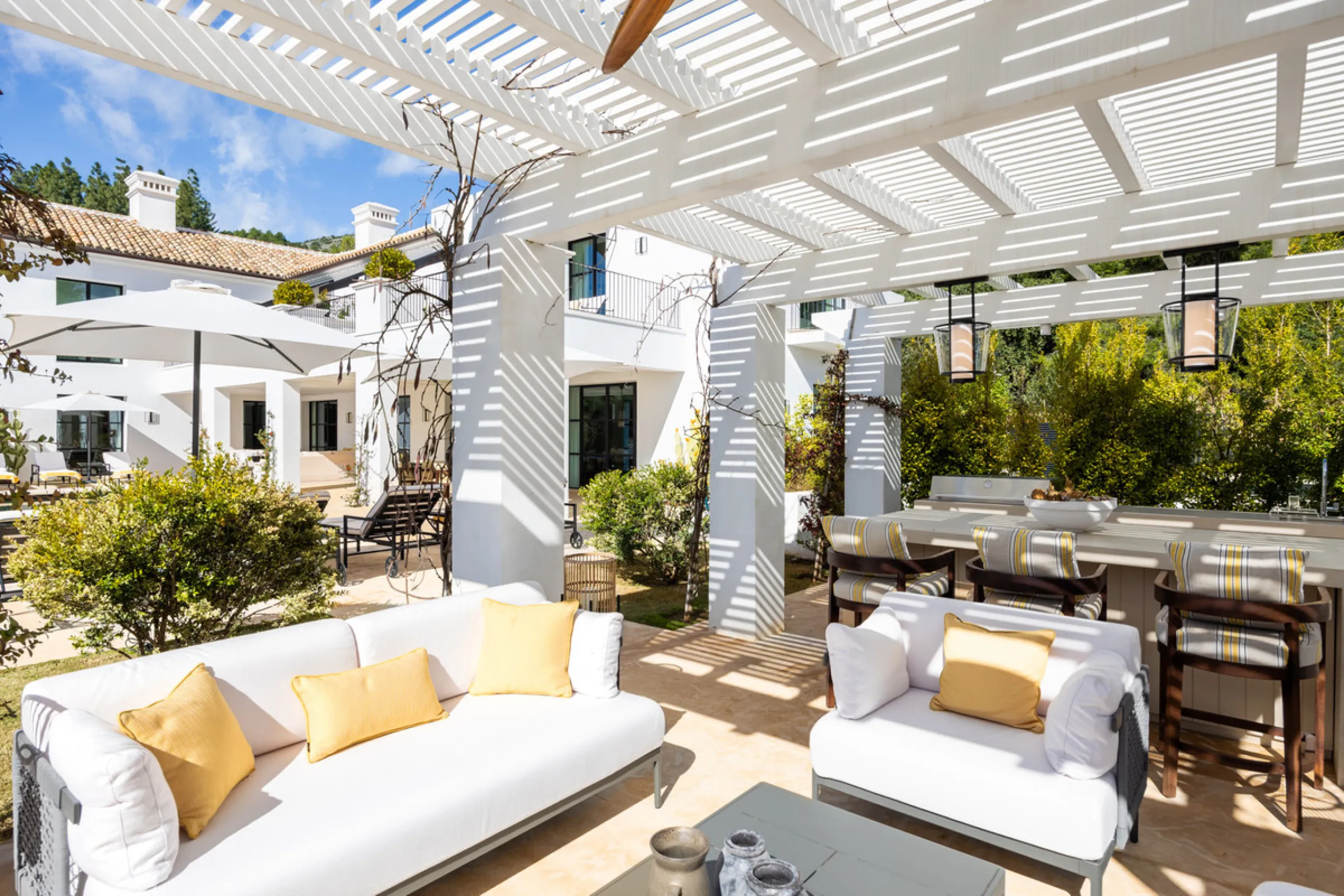 House - Detached Villa в продаже в Marbella, Málaga. В доме 6 спален и 7 ванных комнат. Площадь дома 1000 м². Площадь участка 1770 м²