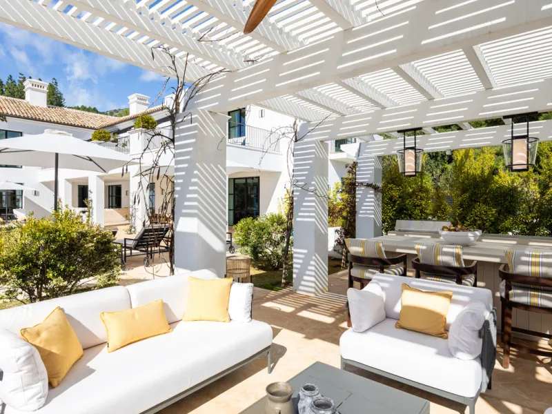 House - Detached Villa в продаже в Marbella, Málaga. В доме 6 спален и 7 ванных комнат. Площадь дома 1000 м². Площадь участка 1770 м²