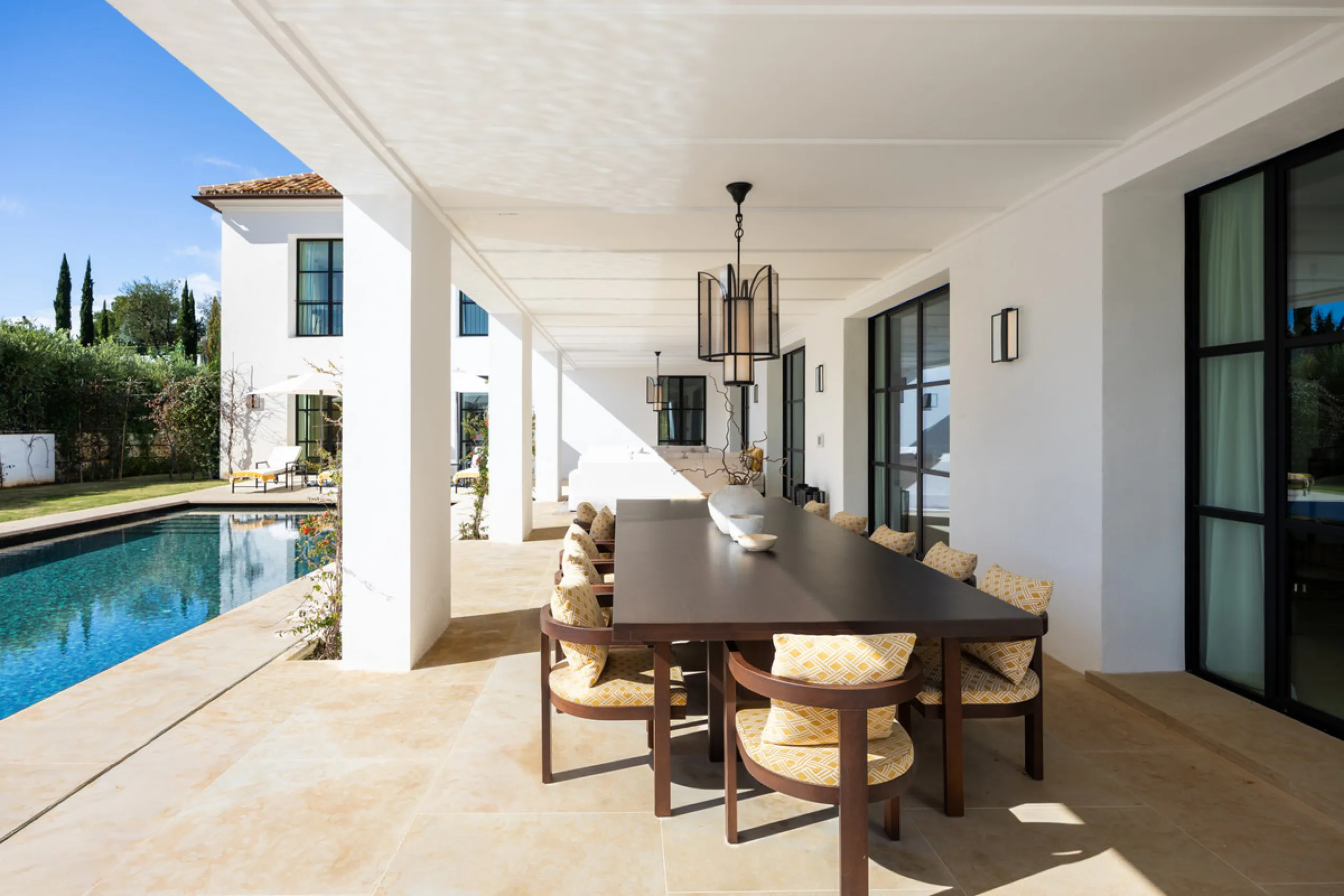 House - Detached Villa в продаже в Marbella, Málaga. В доме 6 спален и 7 ванных комнат. Площадь дома 1000 м². Площадь участка 1770 м²
