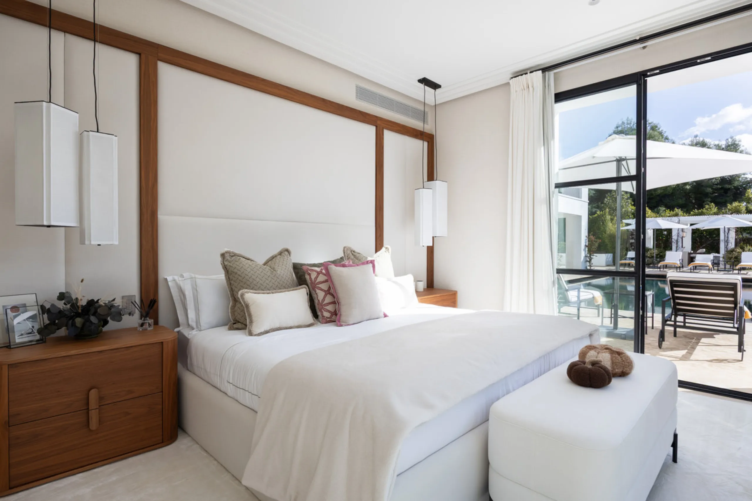 House - Detached Villa в продаже в Marbella, Málaga. В доме 6 спален и 7 ванных комнат. Площадь дома 1000 м². Площадь участка 1770 м²