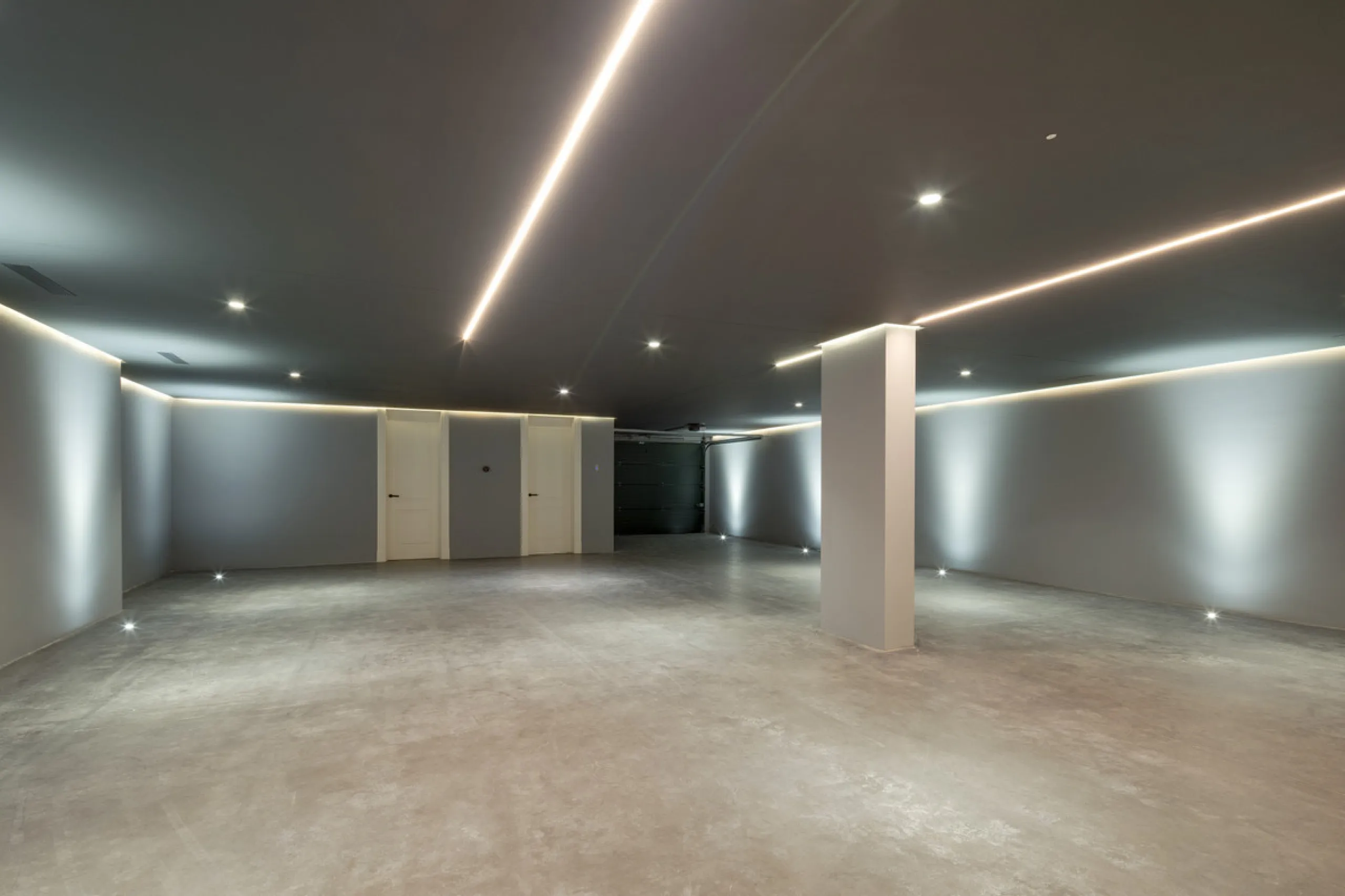 House - Detached Villa в продаже в Marbella, Málaga. В доме 6 спален и 7 ванных комнат. Площадь дома 1000 м². Площадь участка 1770 м²