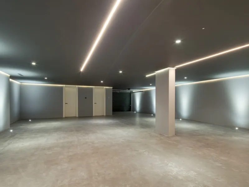 House - Detached Villa в продаже в Marbella, Málaga. В доме 6 спален и 7 ванных комнат. Площадь дома 1000 м². Площадь участка 1770 м²