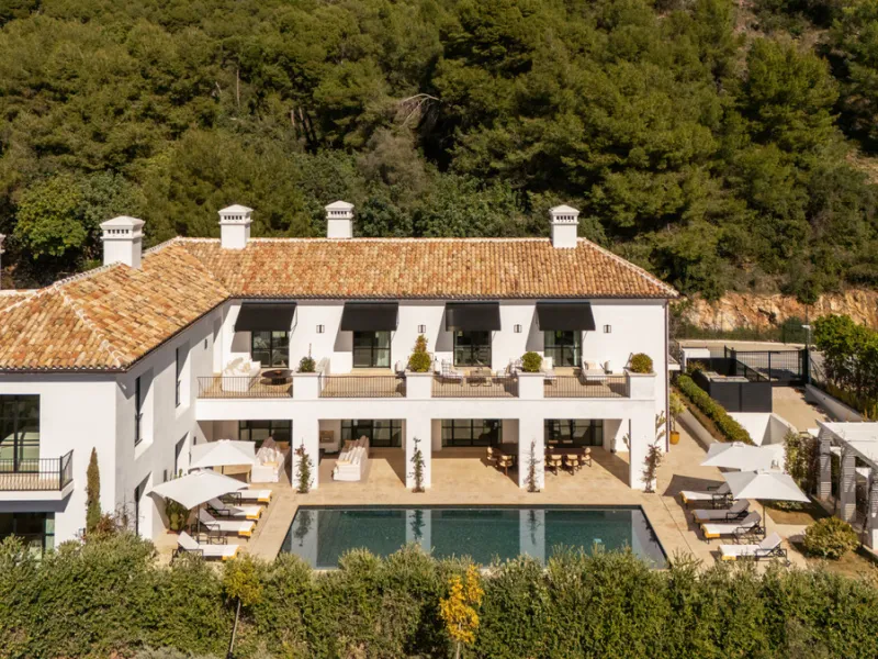 House - Detached Villa в продаже в Marbella, Málaga. В доме 6 спален и 7 ванных комнат. Площадь дома 1000 м². Площадь участка 1770 м²