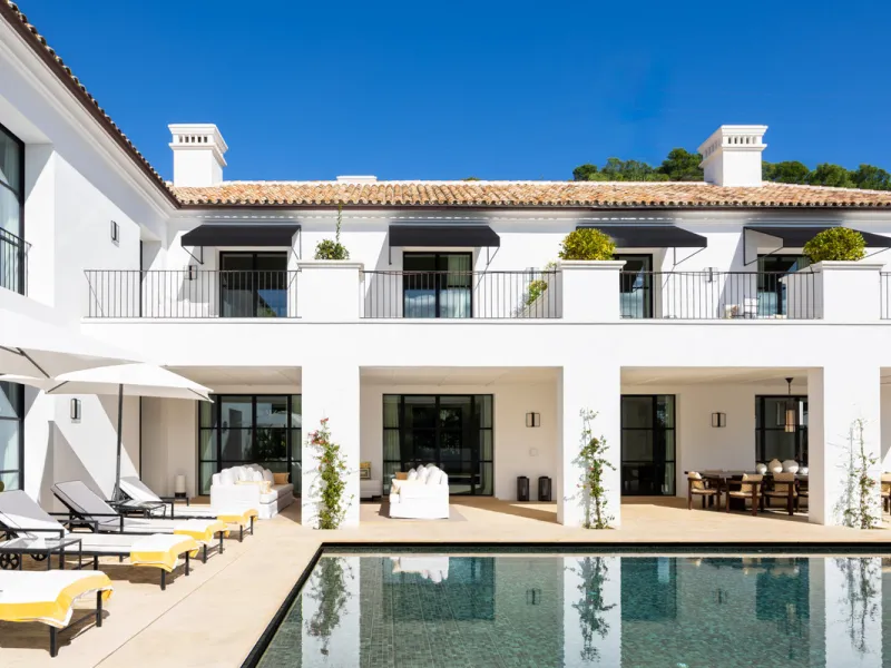 House - Detached Villa в продаже в Marbella, Málaga. В доме 6 спален и 7 ванных комнат. Площадь дома 1000 м². Площадь участка 1770 м²