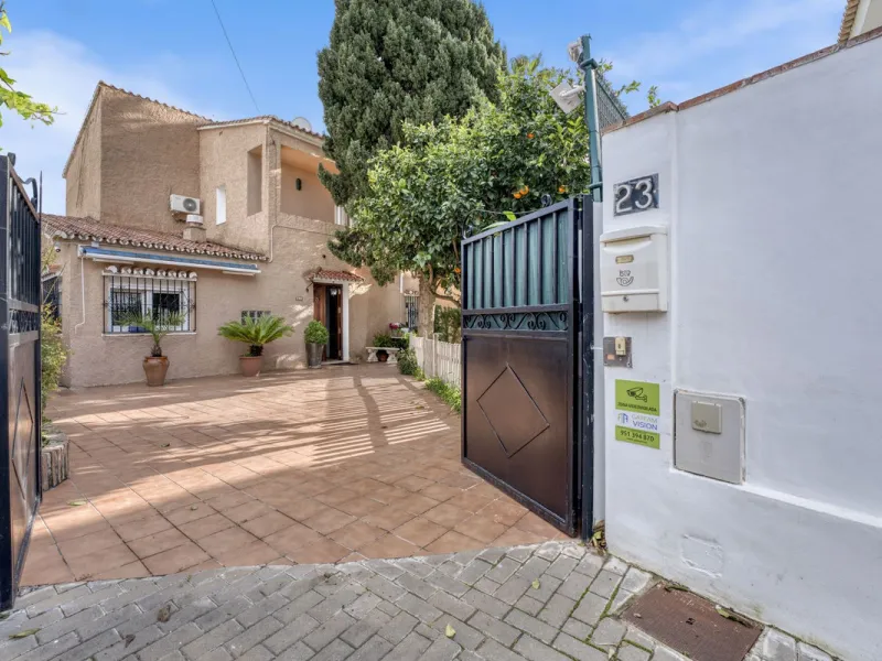 Diese beeindruckende Villa mit Aussicht – der ideale Rückzugsort für Ihre Familie