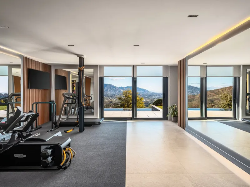 Perched on the coast, in the tranquil hills of La Mairena, this contemporary villa offers a balanced blend of architectural elegance, privacy, and expansive views of the Mediterranean. Surrounded by protected natural landscapes, the residence enjoys a ser