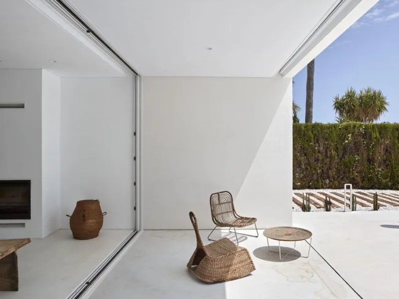 Modern New Build Villas Near Estepona Close to Beach and Valle Romano Golf& & Contemporary Mediterranean Living on the Costa del Sol& Discover this elegant new build villa project located next to Estepona on the Costa del Sol. Designed with minim