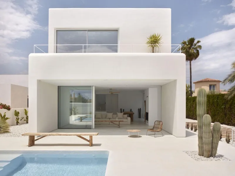 Modern New Build Villas Near Estepona Close to Beach and Valle Romano Golf& & Contemporary Mediterranean Living on the Costa del Sol& Discover this elegant new build villa project located next to Estepona on the Costa del Sol. Designed with minim