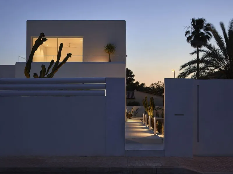Modern New Build Villas Near Estepona Close to Beach and Valle Romano Golf& & Contemporary Mediterranean Living on the Costa del Sol& Discover this elegant new build villa project located next to Estepona on the Costa del Sol. Designed with minim