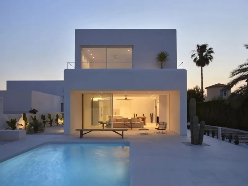 Modern New Build Villas Near Estepona Close to Beach and Valle Romano Golf& & Contemporary Mediterranean Living on the Costa del Sol& Discover this elegant new build villa project located next to Estepona on the Costa del Sol. Designed with minim