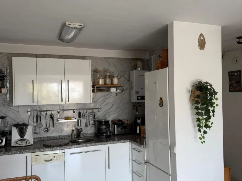 Apartment - Middle Floor Apartment в продаже в Marbella, Málaga. В доме 1 спален и 1 ванных комнат. Площадь дома 93 м²