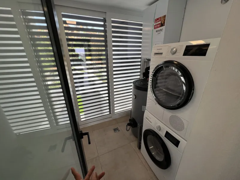 Apartment - Middle Floor Apartment в продаже в Estepona, Málaga. В доме 3 спален и 2 ванных комнат. Площадь дома 130 м²