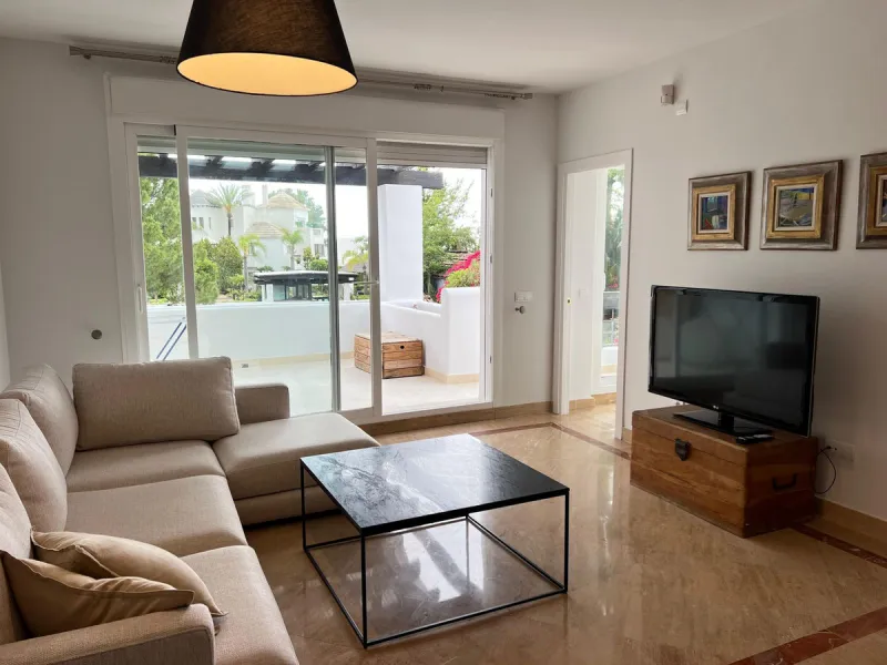Apartment - Middle Floor Apartment в продаже в Marbella, Málaga. В доме 2 спален и 1 ванных комнат. Площадь дома 100 м²