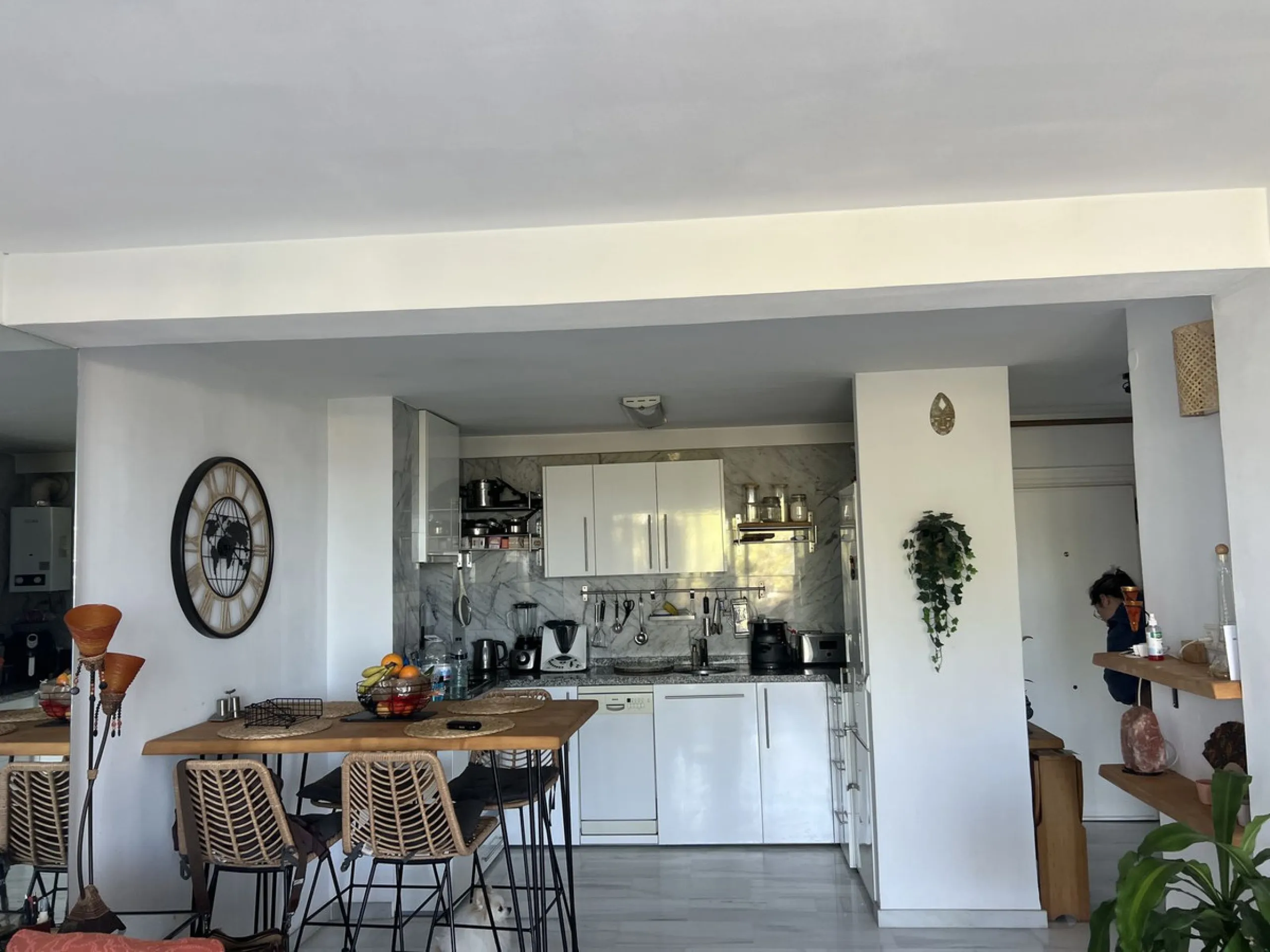 Apartment - Middle Floor Apartment в продаже в Marbella, Málaga. В доме 1 спален и 1 ванных комнат. Площадь дома 93 м²