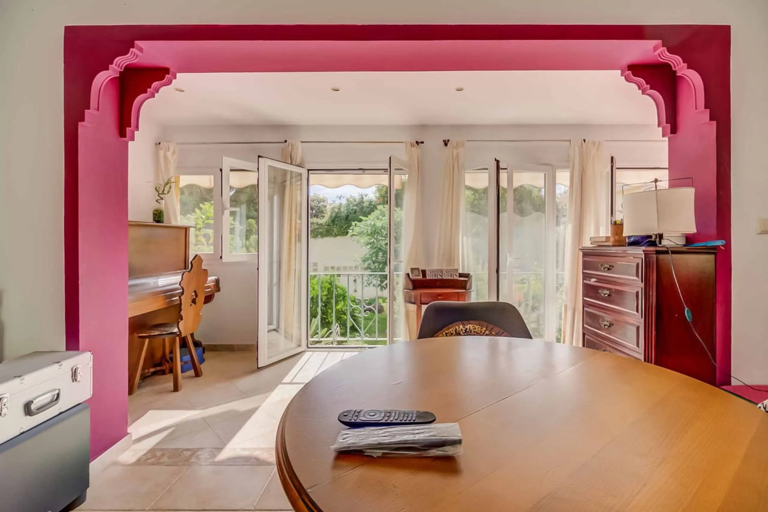 Detached villa with private pool in sought-after Torreblanca – generous plot and great potential.