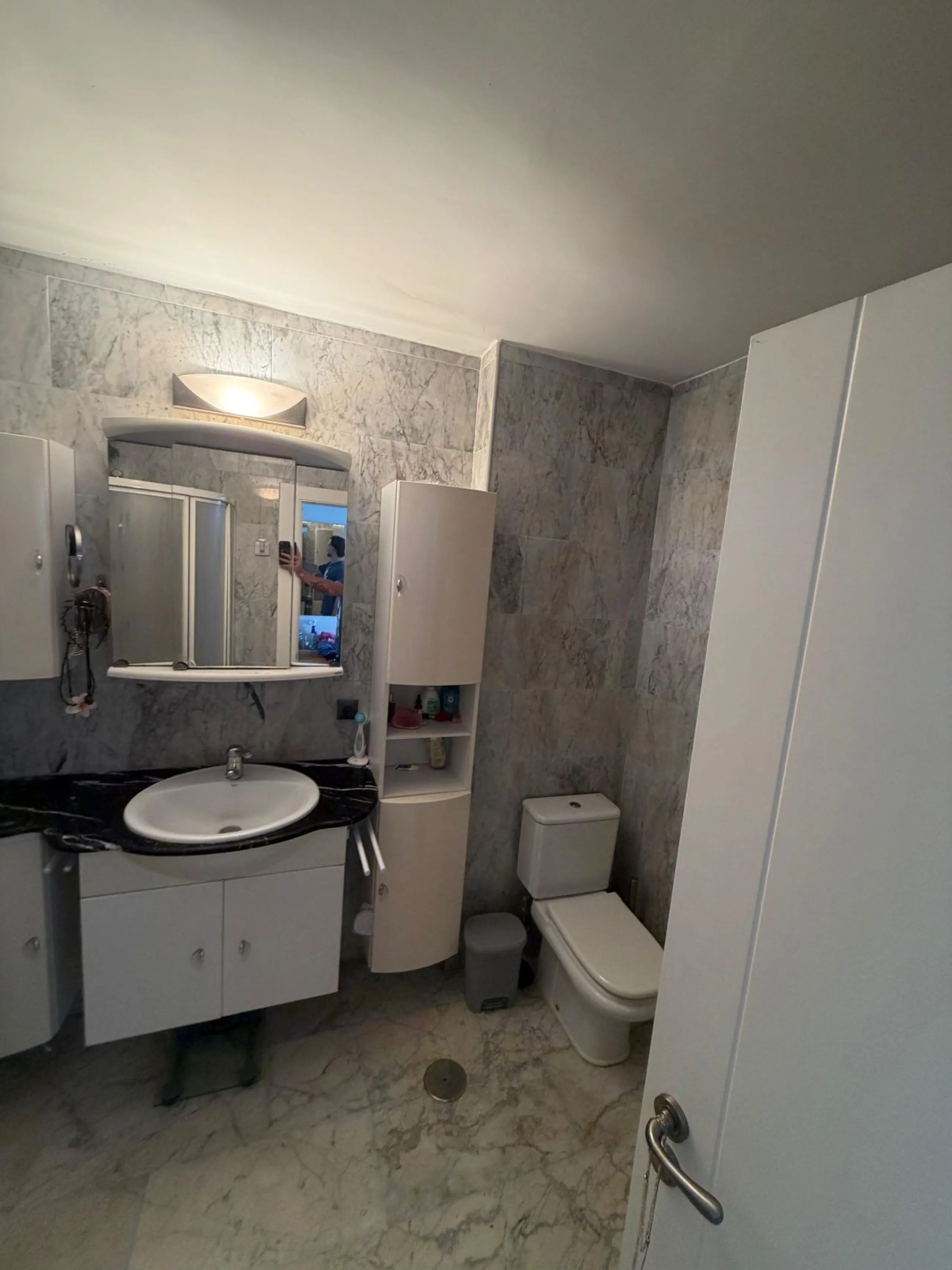 Apartment - Middle Floor Apartment в продаже в Marbella, Málaga. В доме 1 спален и 1 ванных комнат. Площадь дома 93 м²