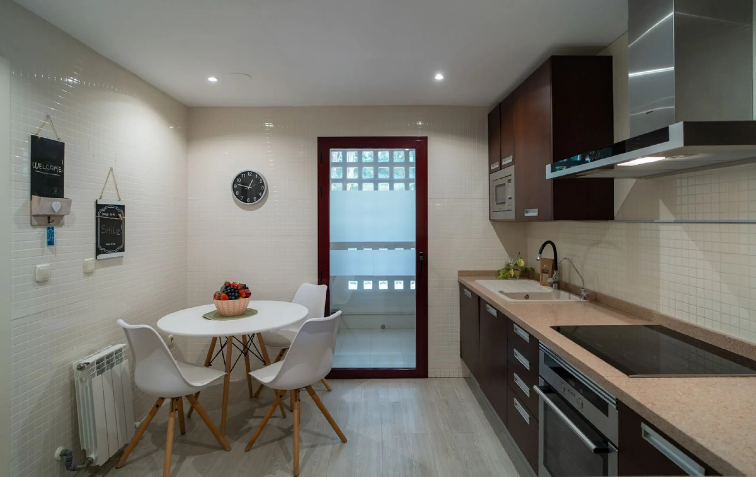 House - Semi-Detached House в продаже в Marbella, Málaga. В доме 4 спален и 4 ванных комнат. Площадь дома 300 м². Площадь участка 50 м²