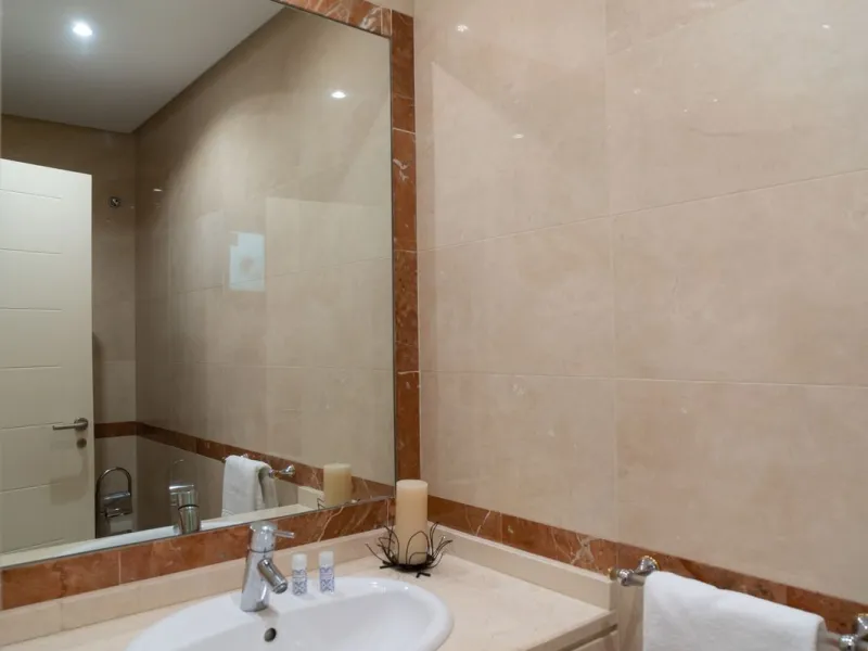 House - Semi-Detached House в продаже в Marbella, Málaga. В доме 4 спален и 4 ванных комнат. Площадь дома 300 м². Площадь участка 50 м²