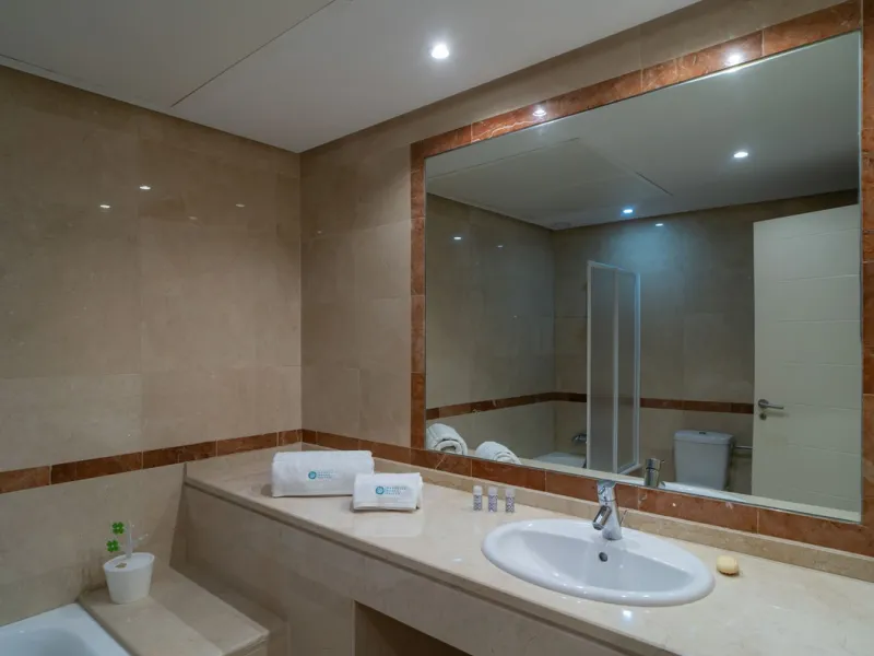 House - Semi-Detached House в продаже в Marbella, Málaga. В доме 4 спален и 4 ванных комнат. Площадь дома 300 м². Площадь участка 50 м²