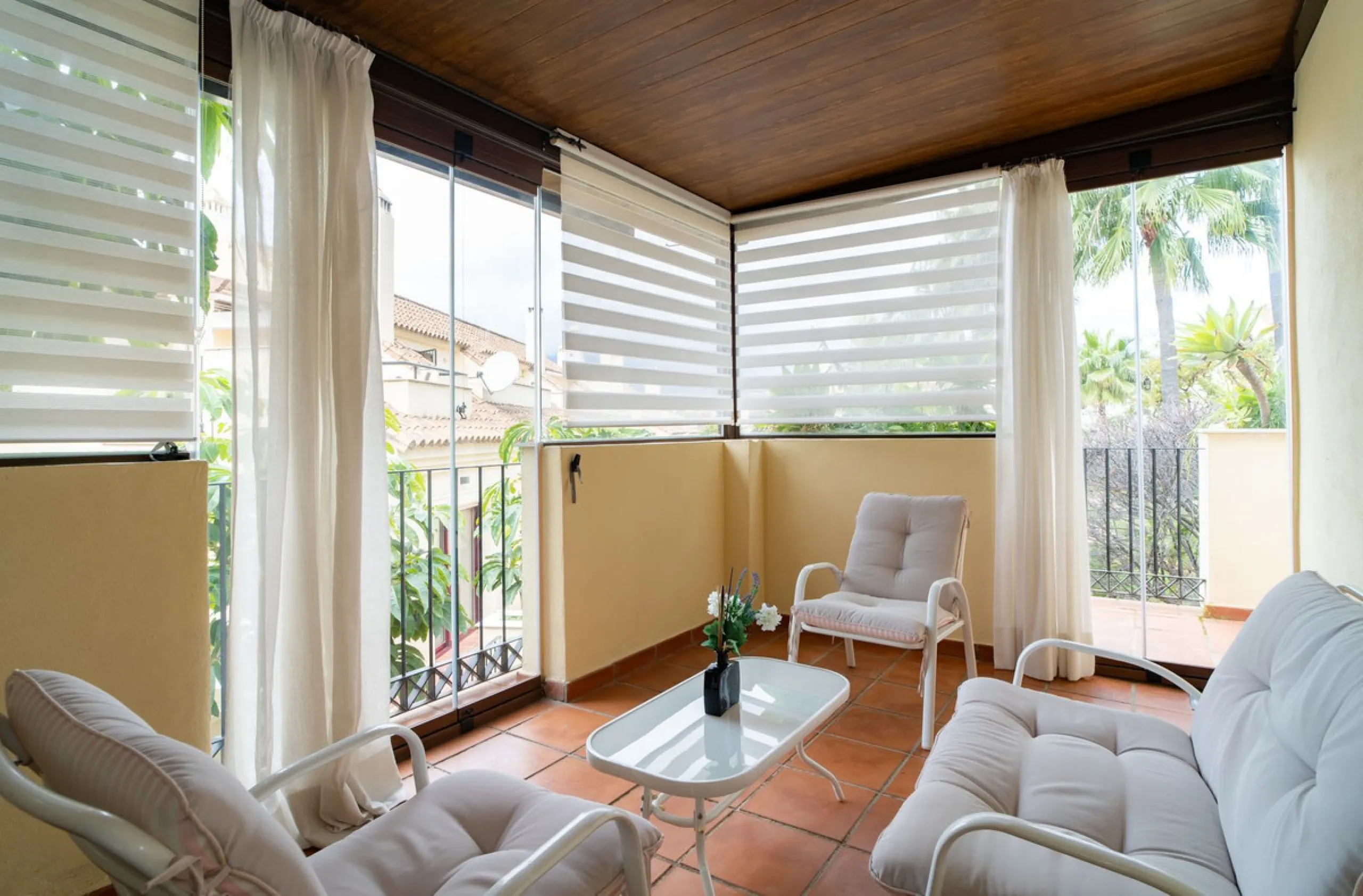 House - Semi-Detached House в продаже в Marbella, Málaga. В доме 4 спален и 4 ванных комнат. Площадь дома 300 м². Площадь участка 50 м²