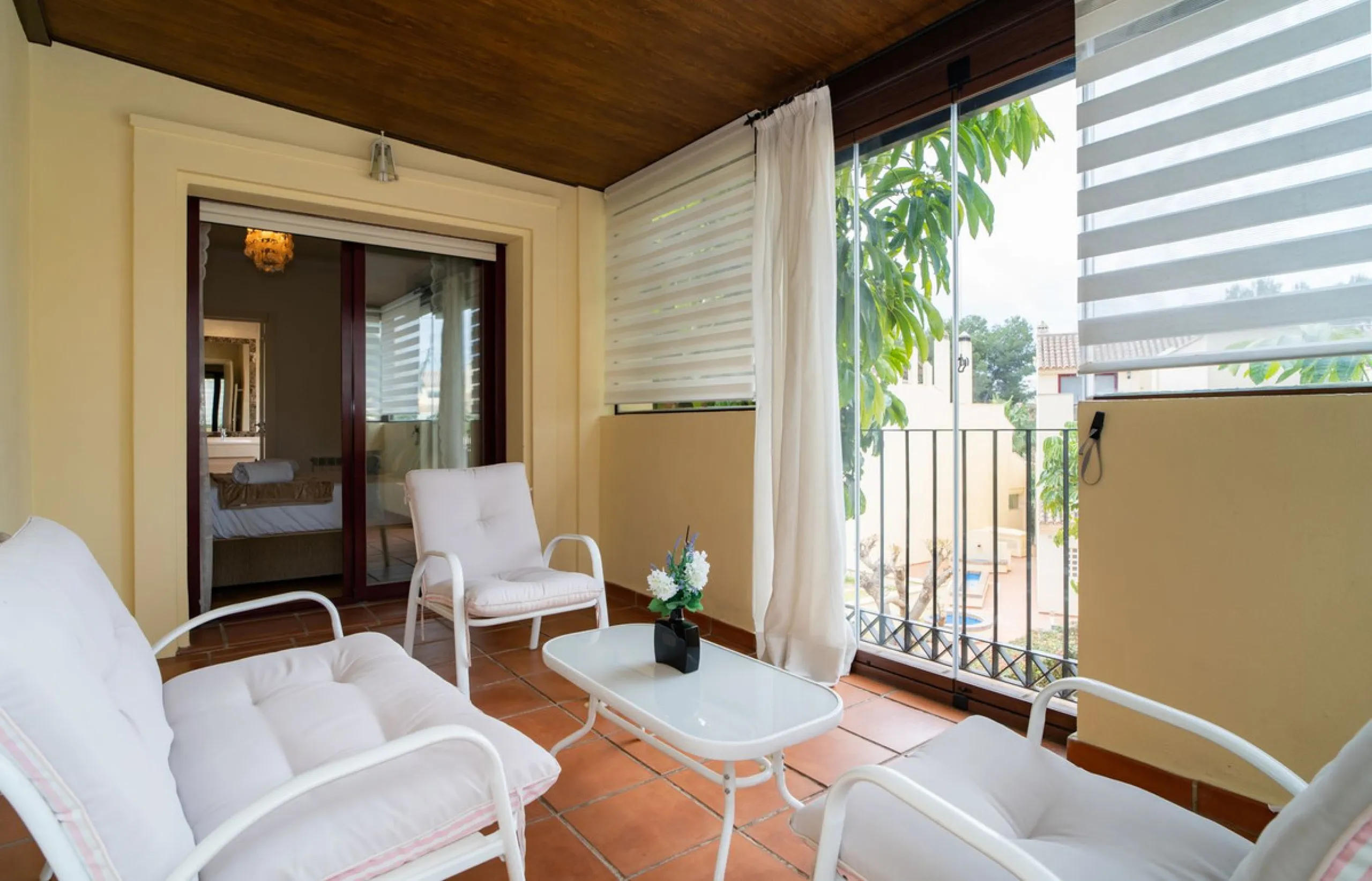 House - Semi-Detached House в продаже в Marbella, Málaga. В доме 4 спален и 4 ванных комнат. Площадь дома 300 м². Площадь участка 50 м²