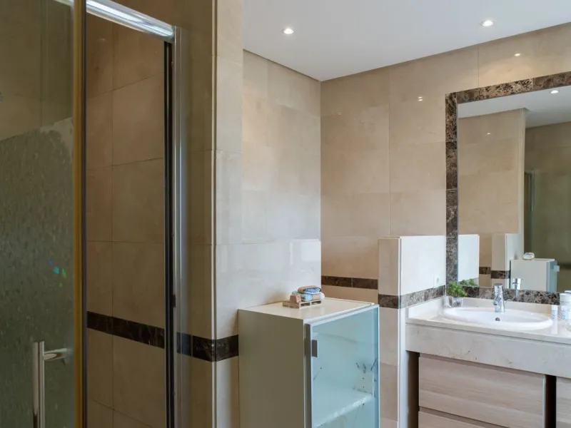 House - Semi-Detached House в продаже в Marbella, Málaga. В доме 4 спален и 4 ванных комнат. Площадь дома 300 м². Площадь участка 50 м²
