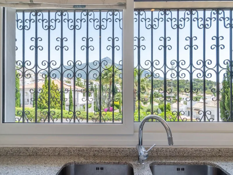 A very good opportunity to own a superb family home in Nueva Andalucia.