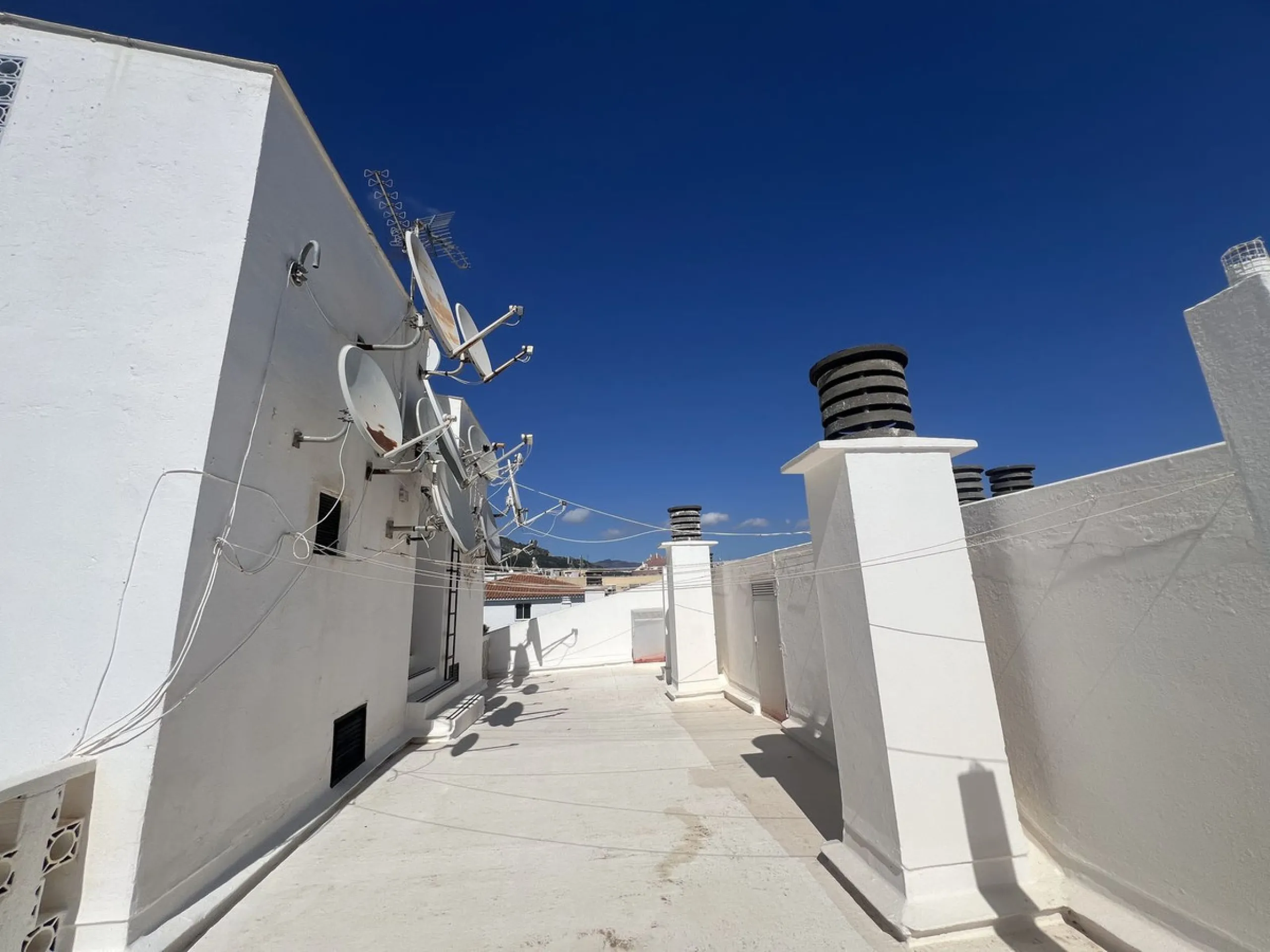 Apartment - Middle Floor Apartment в продаже в Marbella, Málaga. В доме 1 спален и 1 ванных комнат. Площадь дома 93 м²