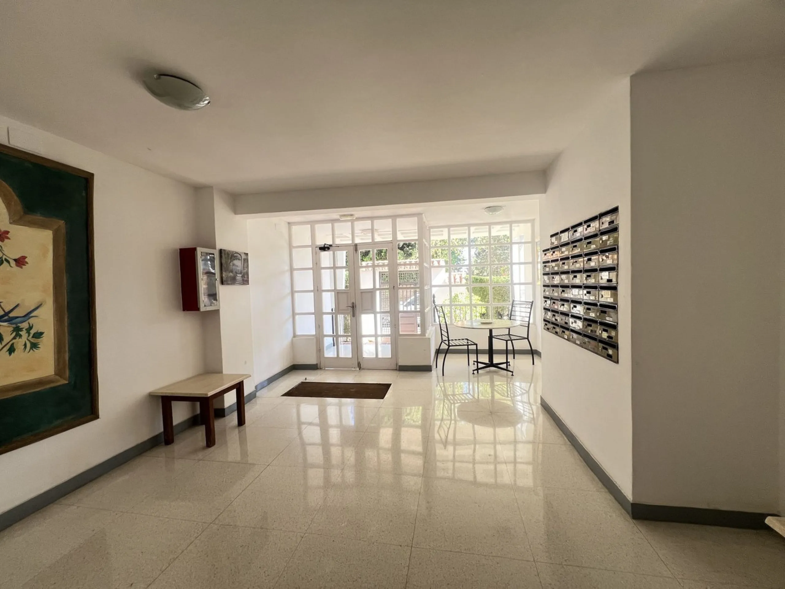 Apartment - Middle Floor Apartment в продаже в Marbella, Málaga. В доме 1 спален и 1 ванных комнат. Площадь дома 93 м²