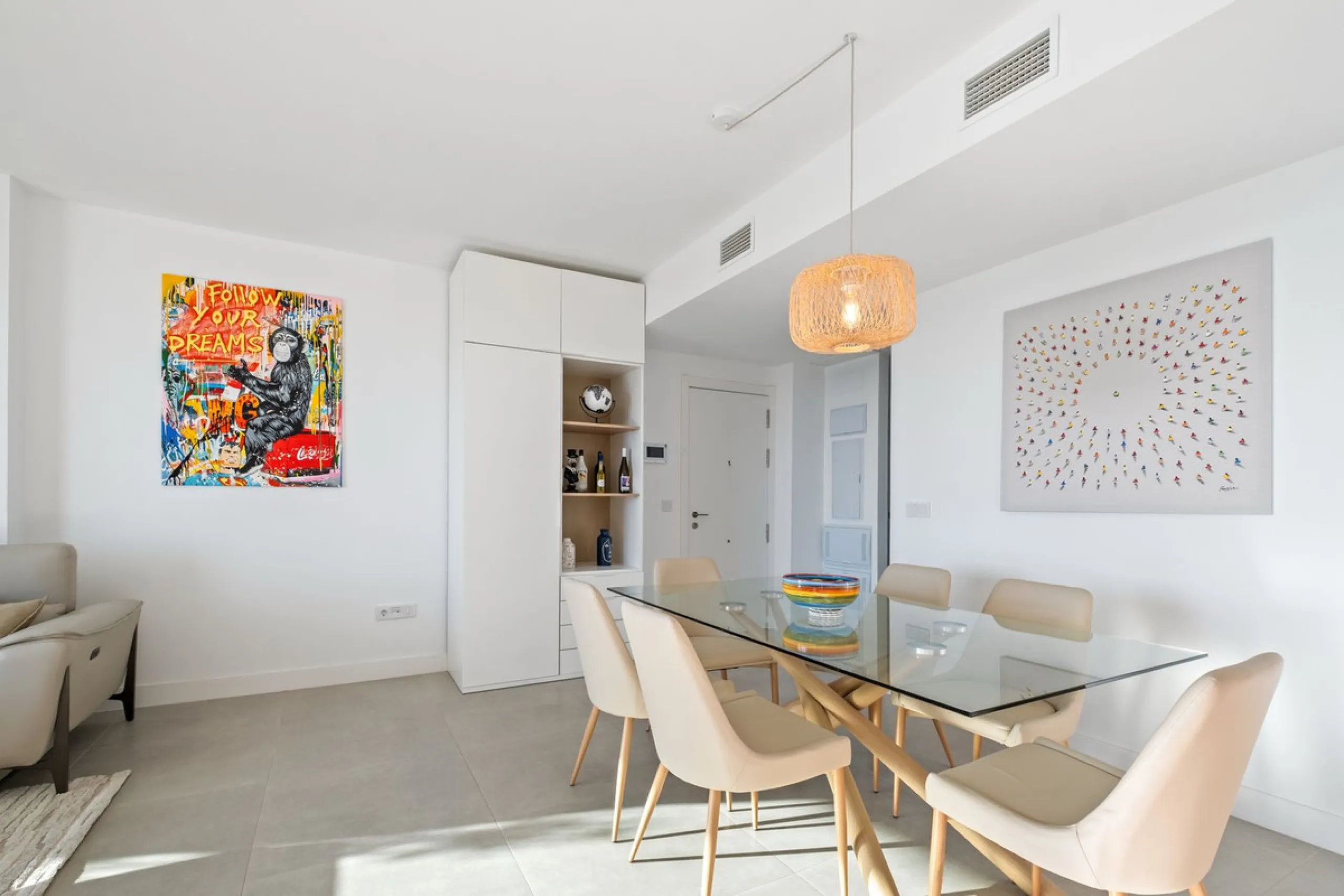 Apartment - Top Floor Apartment в продаже в Fuengirola, Málaga. В доме 3 спален и 2 ванных комнат. Площадь дома 92 м²
