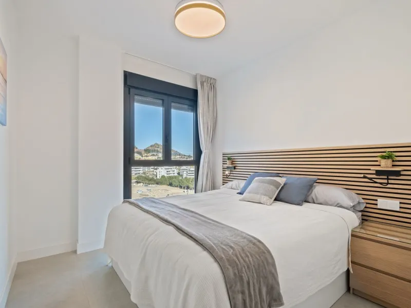 Apartment - Top Floor Apartment в продаже в Fuengirola, Málaga. В доме 3 спален и 2 ванных комнат. Площадь дома 92 м²