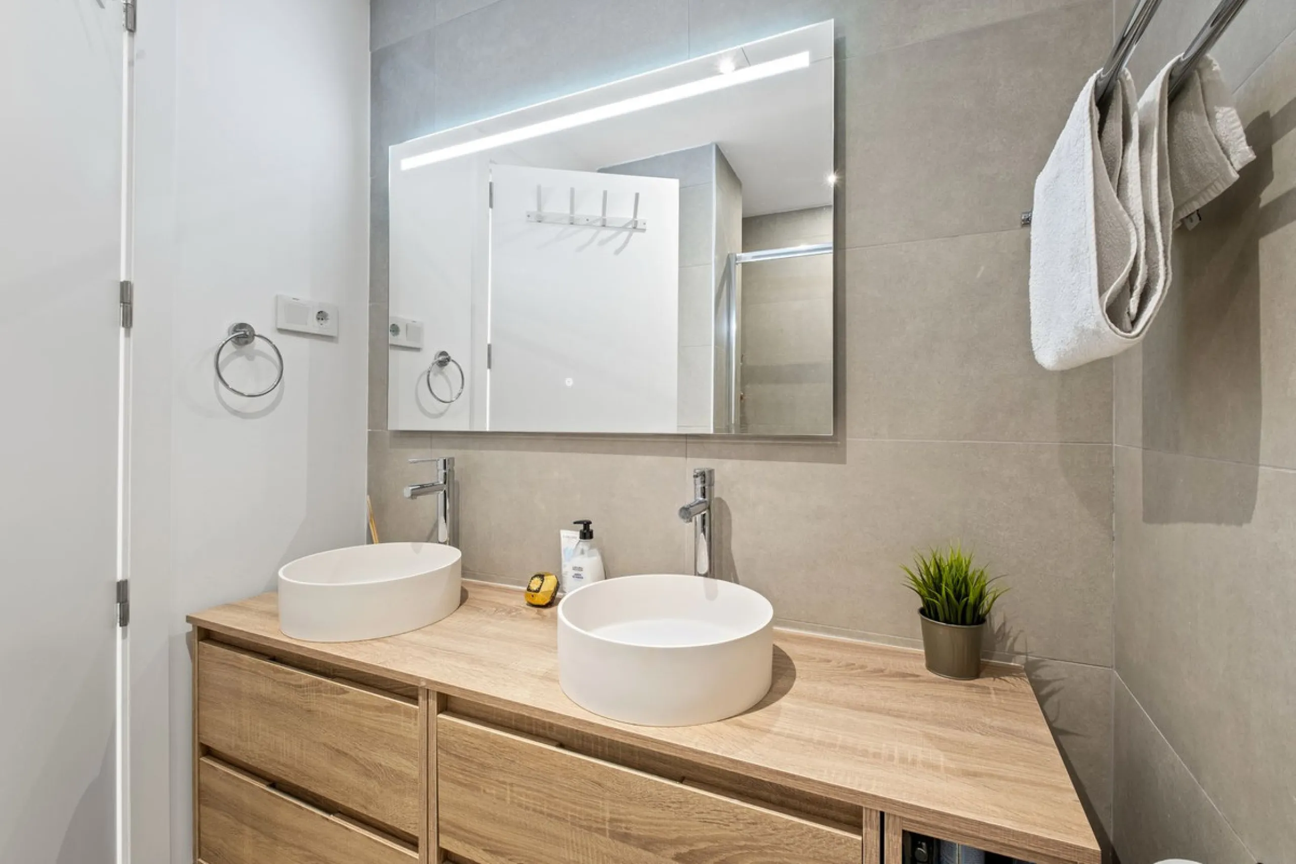 Apartment - Top Floor Apartment в продаже в Fuengirola, Málaga. В доме 3 спален и 2 ванных комнат. Площадь дома 92 м²