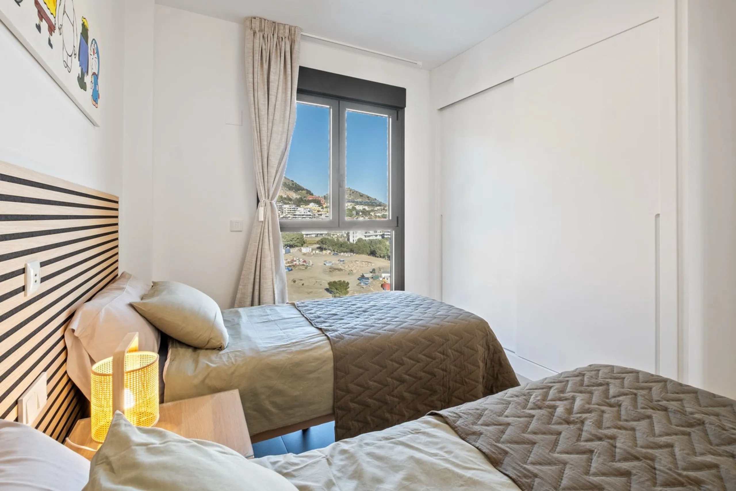 Apartment - Top Floor Apartment в продаже в Fuengirola, Málaga. В доме 3 спален и 2 ванных комнат. Площадь дома 92 м²