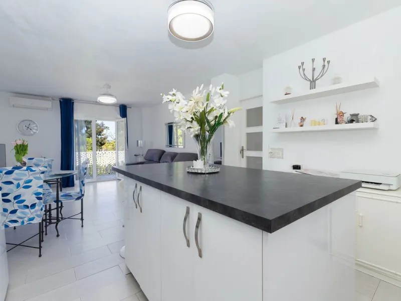 Wake up every day to natural light, open views and the peaceful surroundings of Mijas.