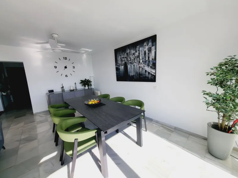 SUPERB VILLA SITUATED IN LOWER RIVIERA THAT ENJOYS THE MOST SPECTACULAR SEA VIEWS!