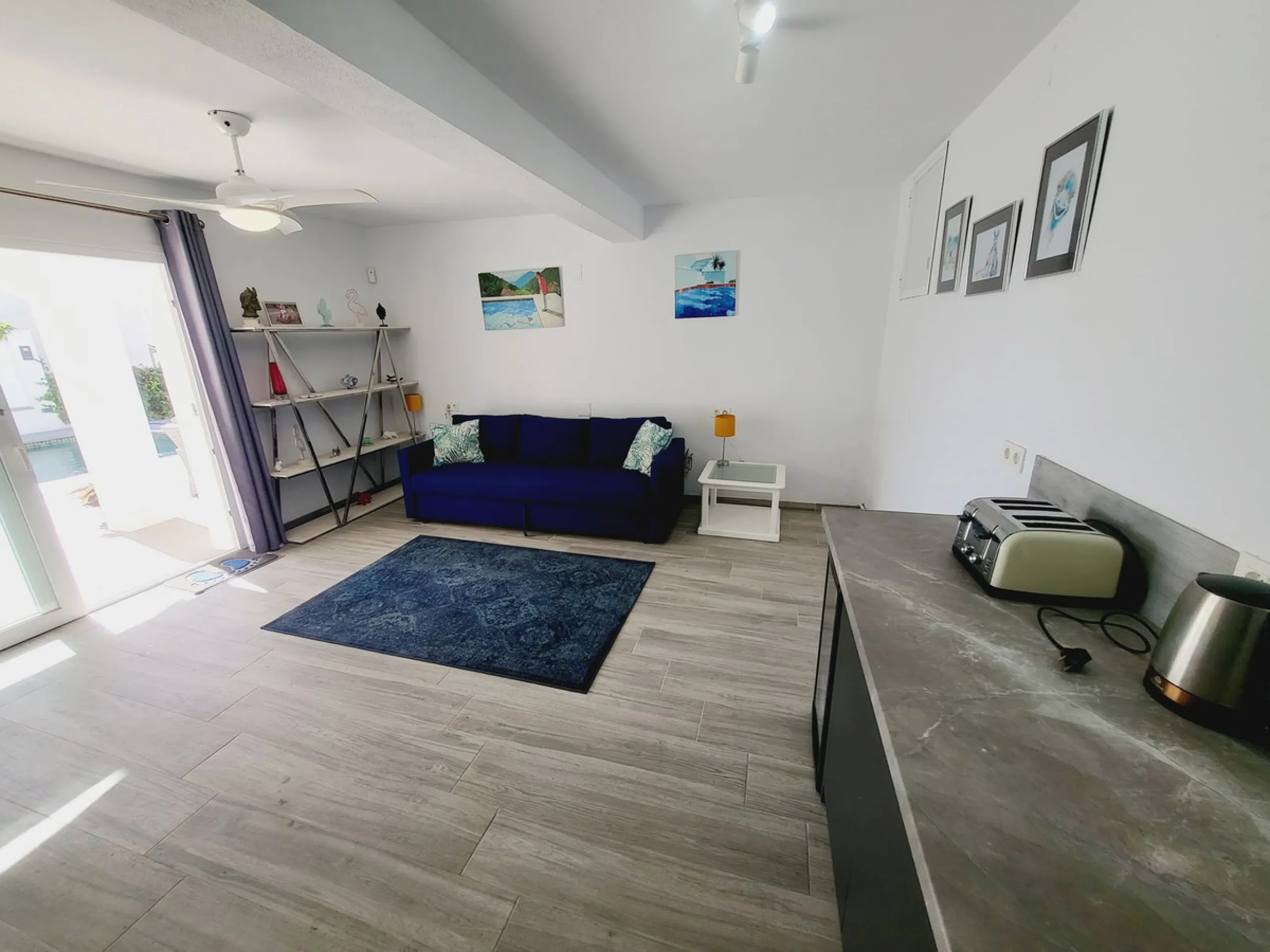SUPERB VILLA SITUATED IN LOWER RIVIERA THAT ENJOYS THE MOST SPECTACULAR SEA VIEWS!