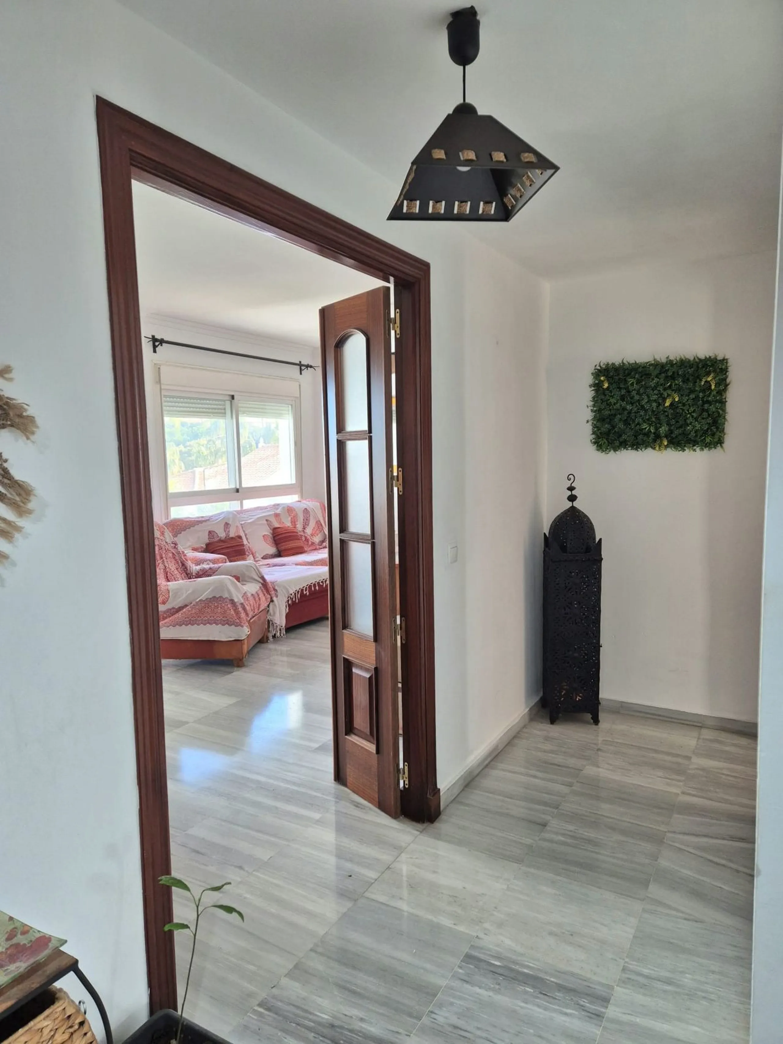 Reduced! Fantastic opportunity to purchase this 3 bed, 2 bath corner apartment in las brisas, Alhaurín Golf, Alhaurín el Grande.