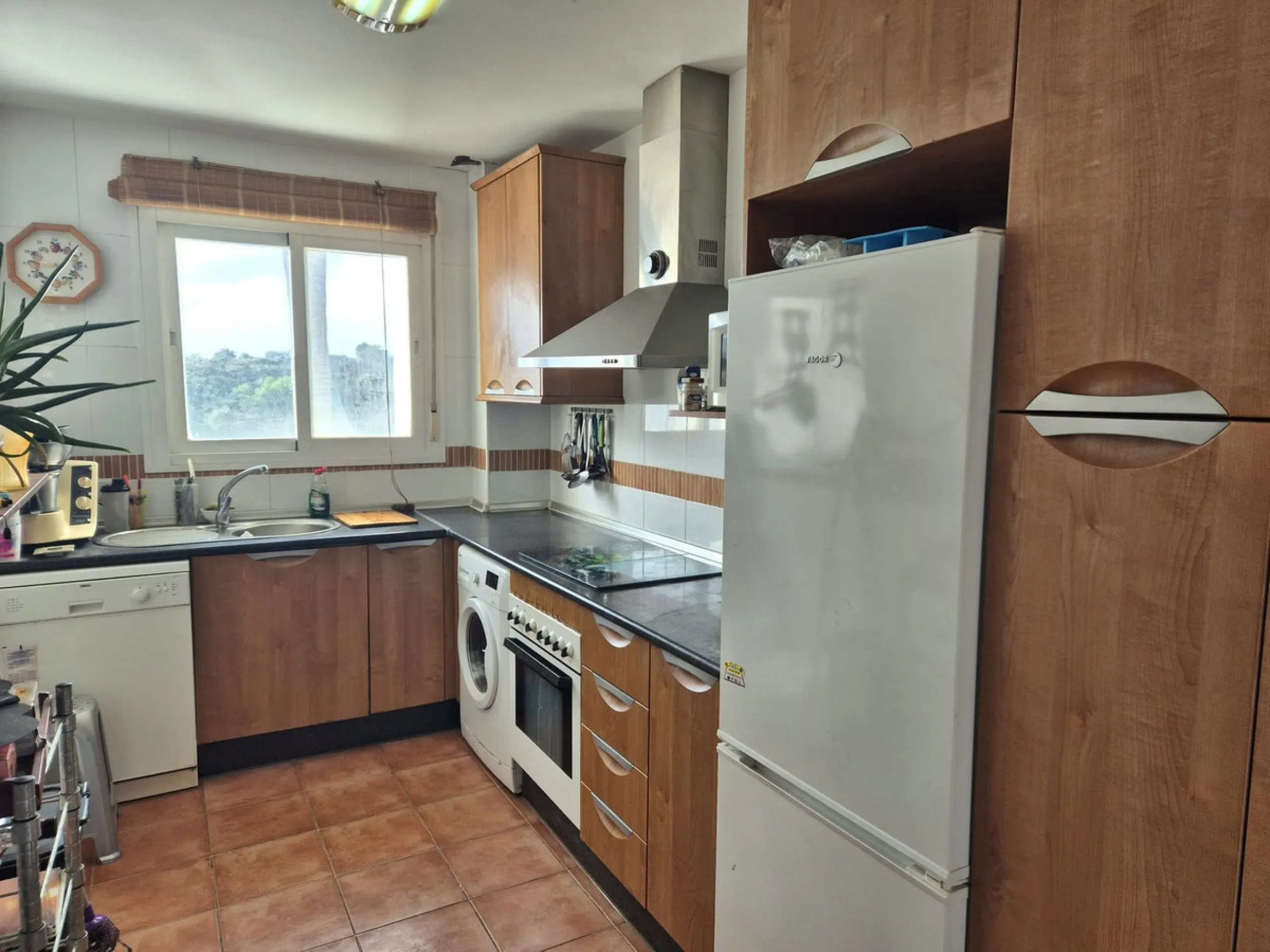 Reduced! Fantastic opportunity to purchase this 3 bed, 2 bath corner apartment in las brisas, Alhaurín Golf, Alhaurín el Grande.
