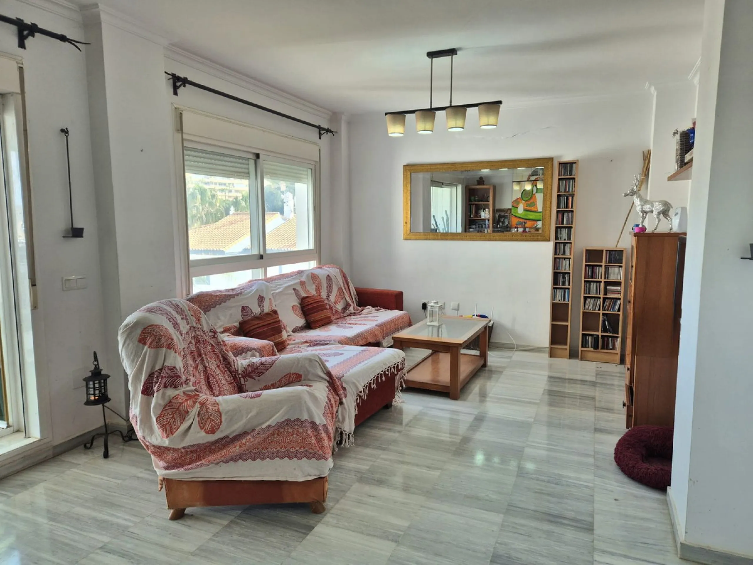 Reduced! Fantastic opportunity to purchase this 3 bed, 2 bath corner apartment in las brisas, Alhaurín Golf, Alhaurín el Grande.