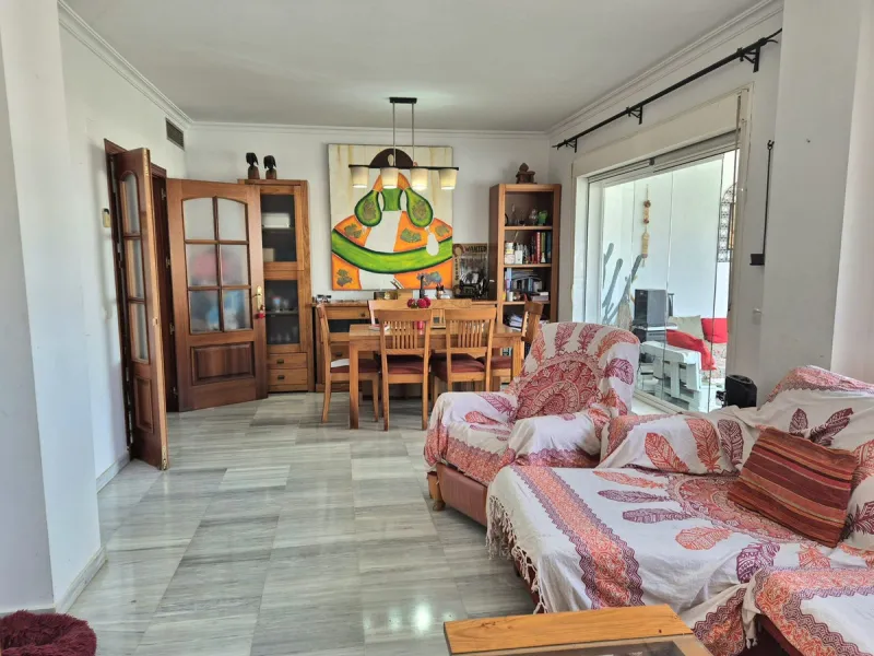 Reduced! Fantastic opportunity to purchase this 3 bed, 2 bath corner apartment in las brisas, Alhaurín Golf, Alhaurín el Grande.