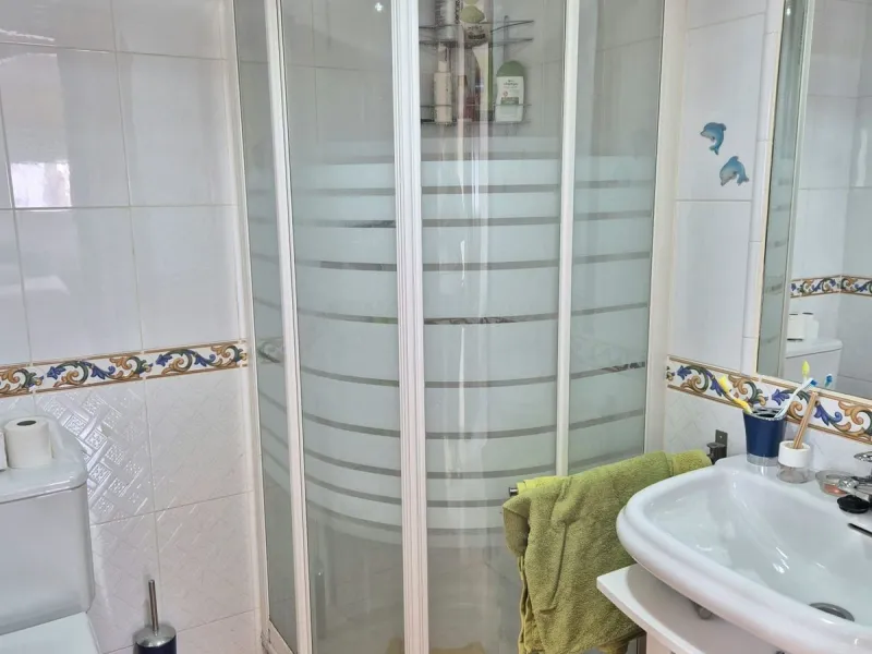 Reduced! Fantastic opportunity to purchase this 3 bed, 2 bath corner apartment in las brisas, Alhaurín Golf, Alhaurín el Grande.