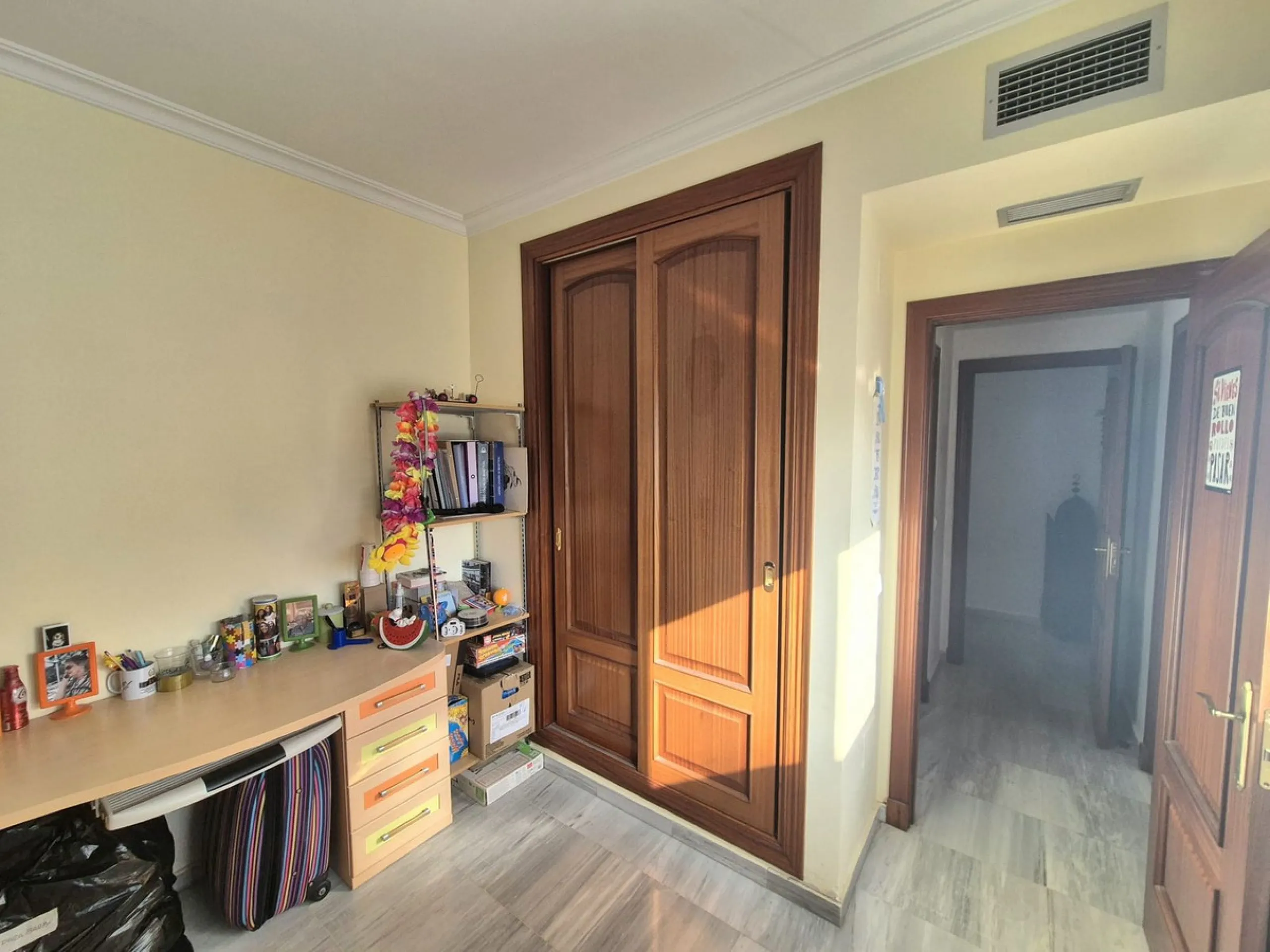 Reduced! Fantastic opportunity to purchase this 3 bed, 2 bath corner apartment in las brisas, Alhaurín Golf, Alhaurín el Grande.