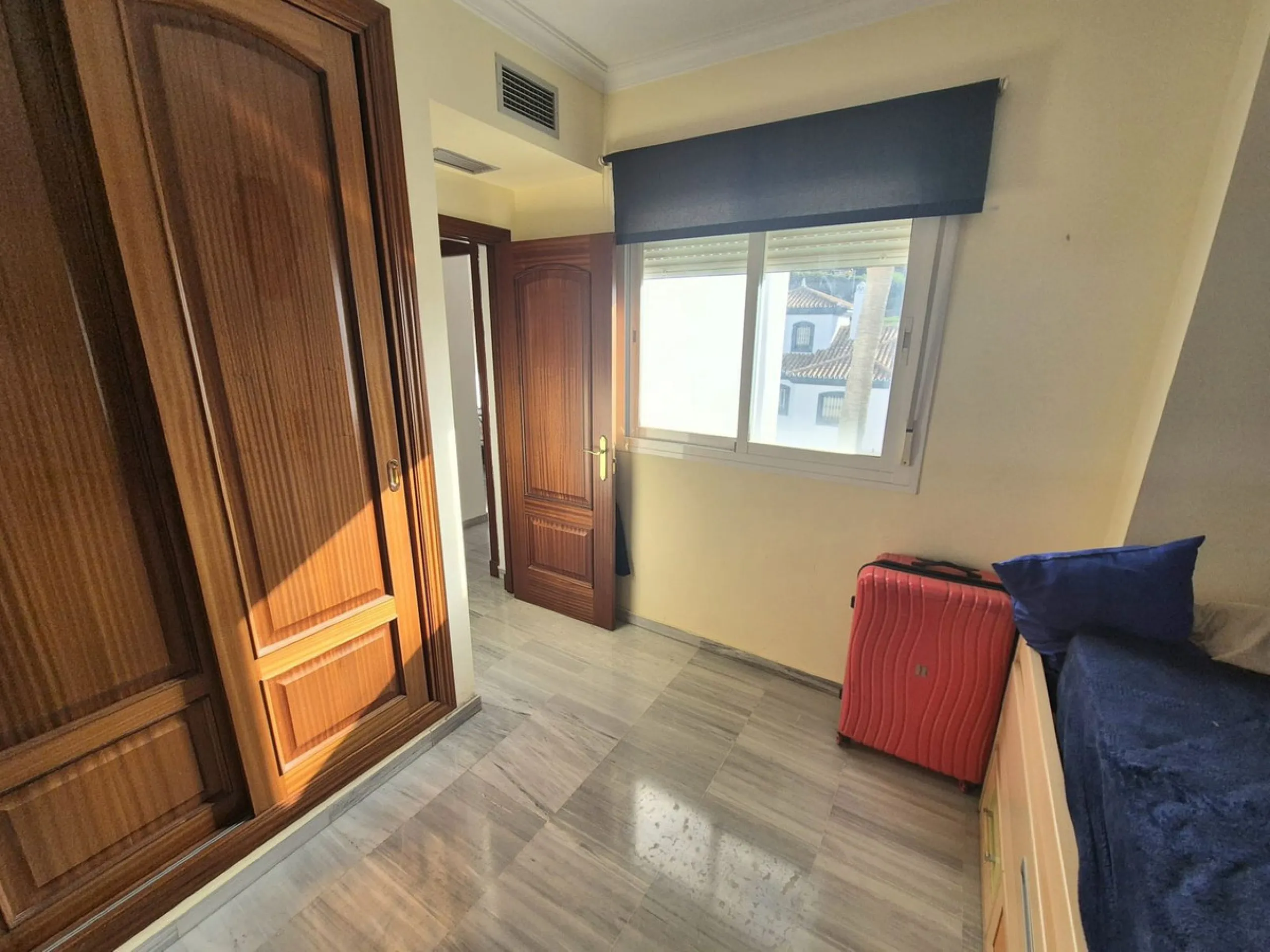Reduced! Fantastic opportunity to purchase this 3 bed, 2 bath corner apartment in las brisas, Alhaurín Golf, Alhaurín el Grande.
