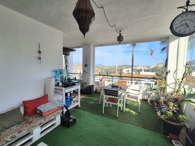 Reduced! Fantastic opportunity to purchase this 3 bed, 2 bath corner apartment in las brisas, Alhaurín Golf, Alhaurín el Grande.