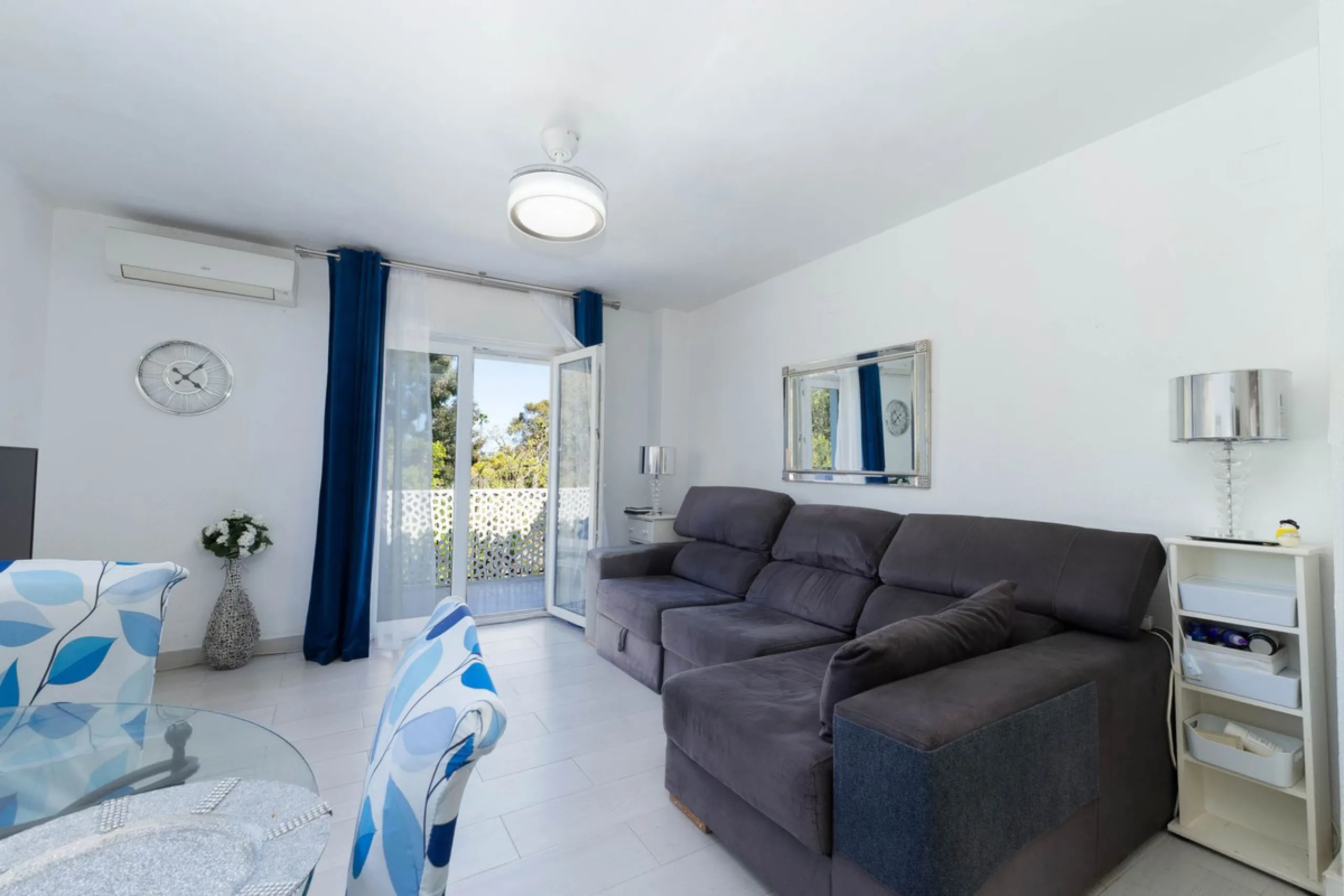 Wake up every day to natural light, open views and the peaceful surroundings of Mijas.