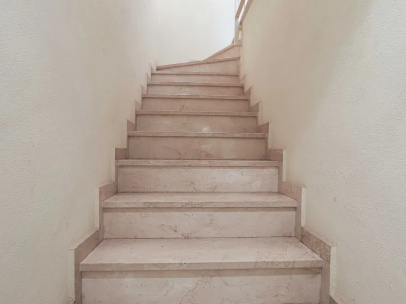 A fantastic investment opportunity in La Quinta, located directly on the La Quinta Golf & Country Club course.