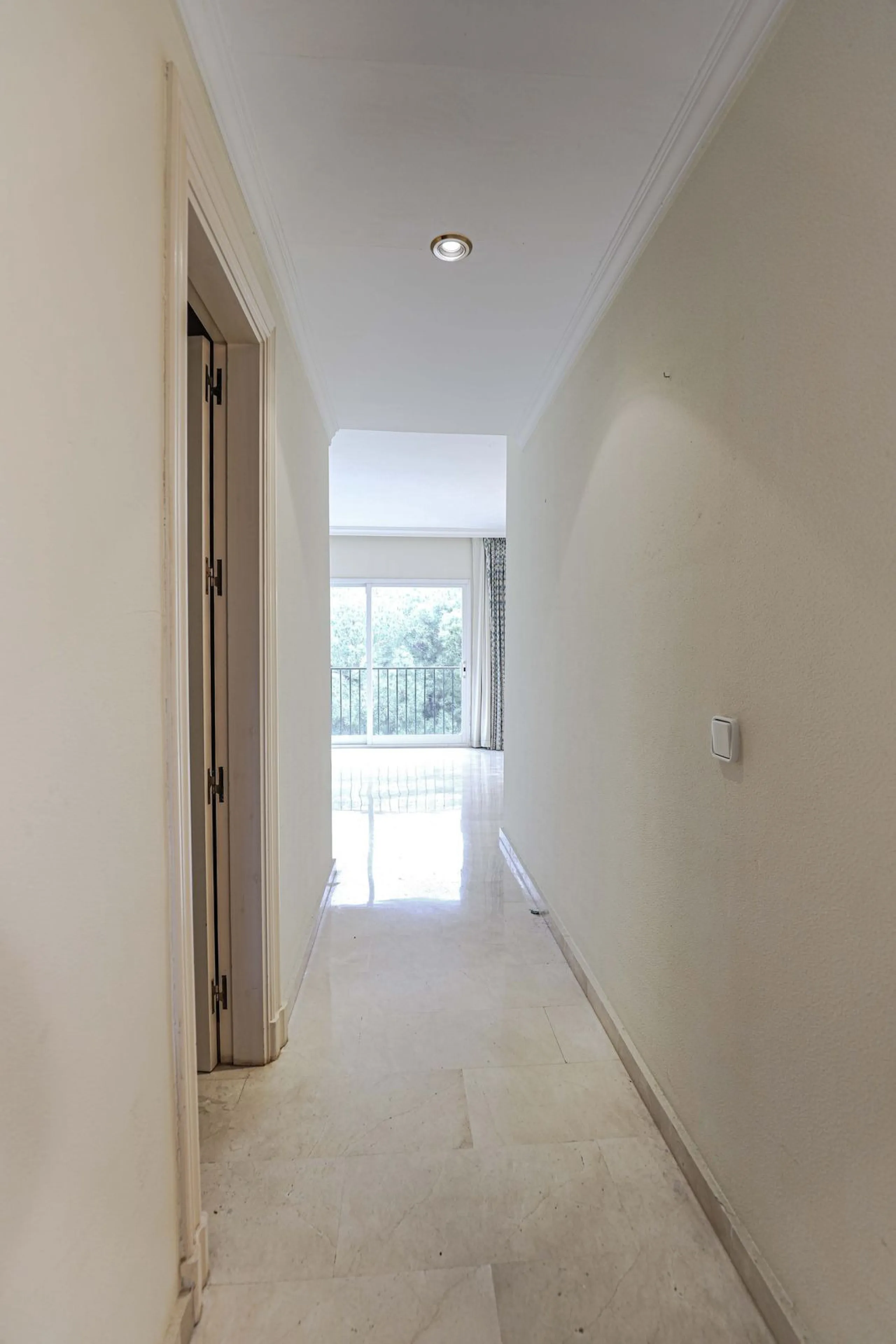 A fantastic investment opportunity in La Quinta, located directly on the La Quinta Golf & Country Club course.