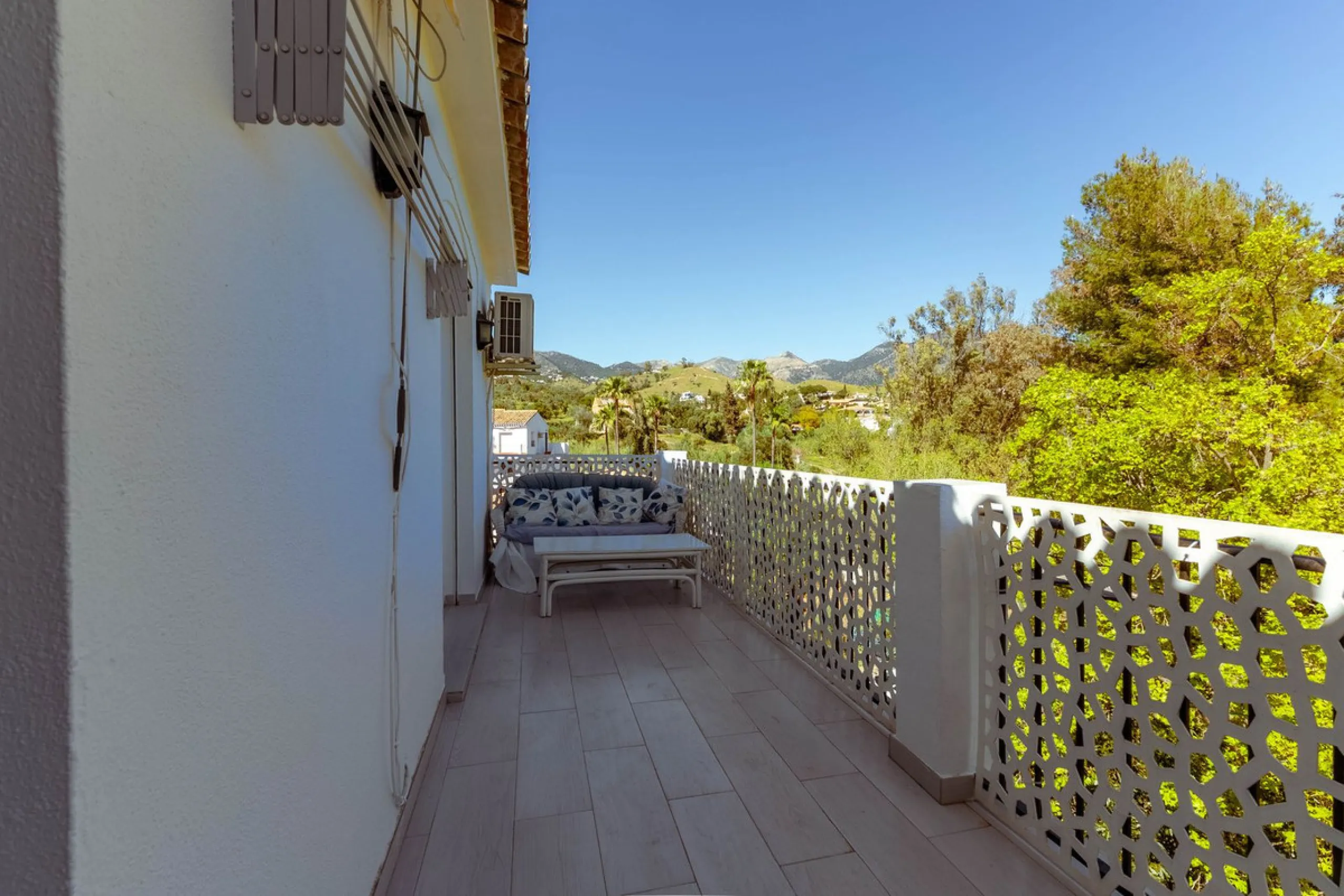 Wake up every day to natural light, open views and the peaceful surroundings of Mijas.
