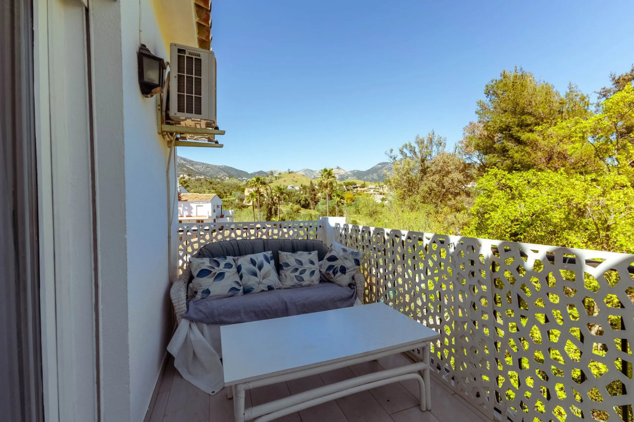 Wake up every day to natural light, open views and the peaceful surroundings of Mijas.